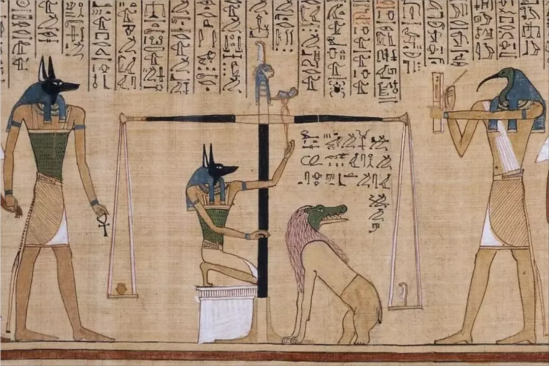 Arqueólogos descobrem novo rolo de papiro do Livro dos Mortos egípcio